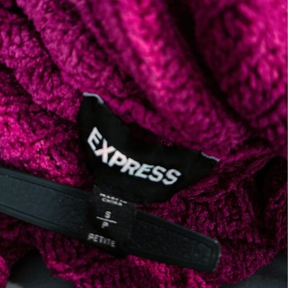 Express Pink Super Soft Slouchy Fit Turtleneck Sweater Petite Size S/P - Picture 4 of 5